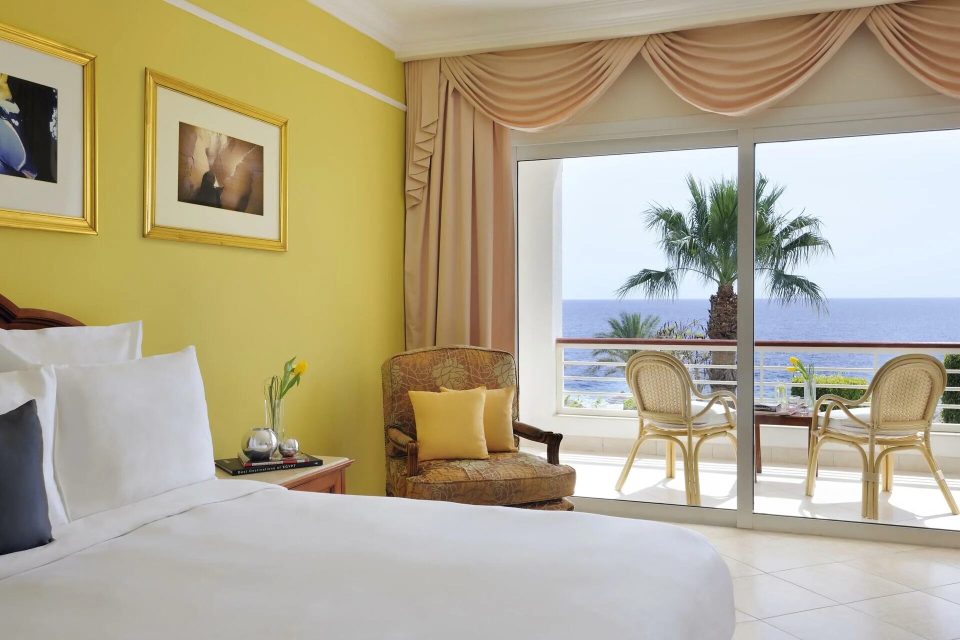 Renaissance sharm el sheikh golden view resorts. 5 Отель Renaissance Golden view Beach Resort. Отель Renaissance Sharm el Sheikh Golden view Beach. Renaissance Golden view Beach 5 Шарм-Эль-Шейх. Renaissance Sharm Golden view 5.