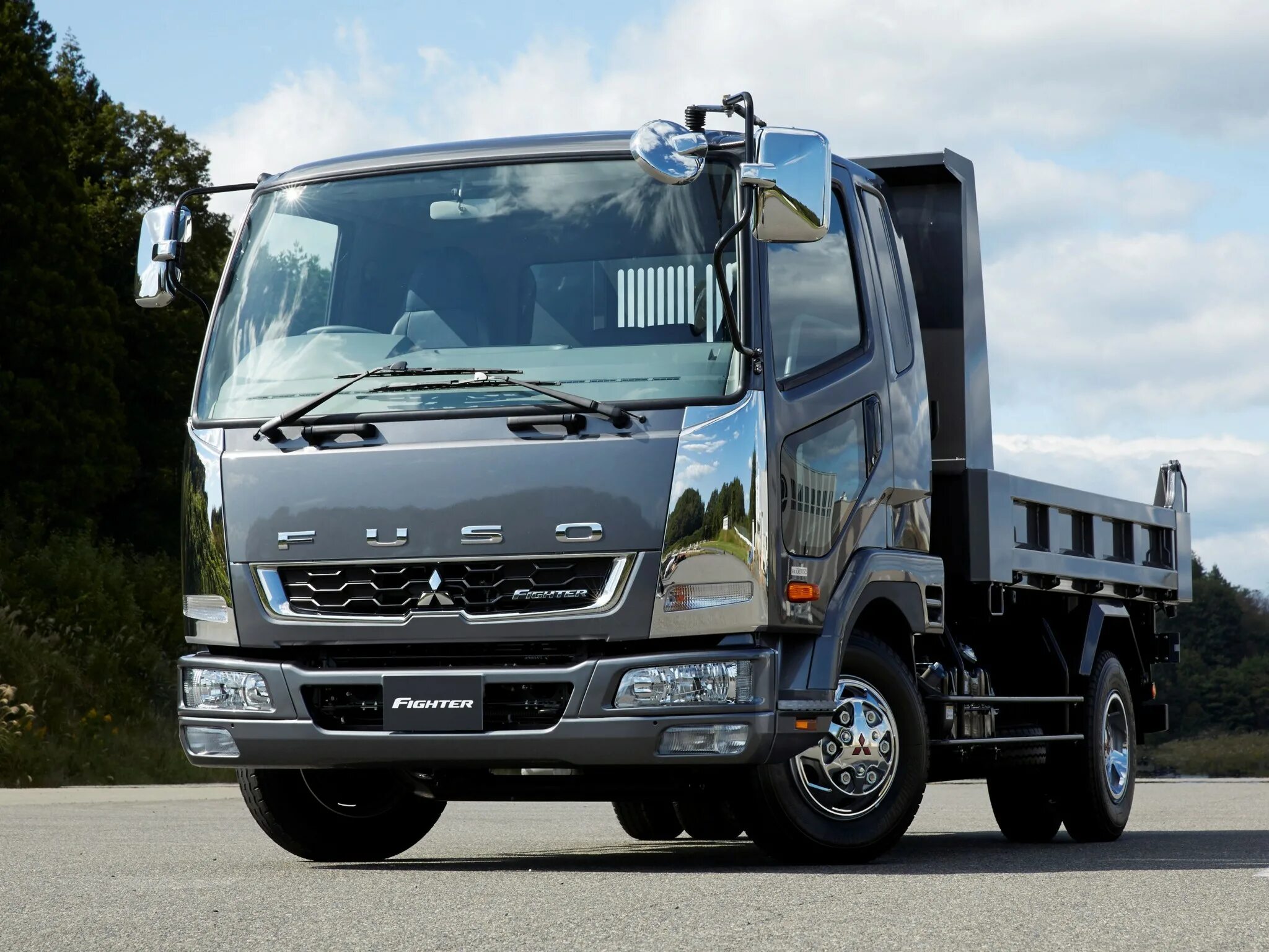 Купить грузовик митсубиси. Грузовик Mitsubishi Fuso. Самосвал Mitsubishi Fuso Fighter. Mitsubishi Fuso fk416. Митсубиси Фусо грузовой.