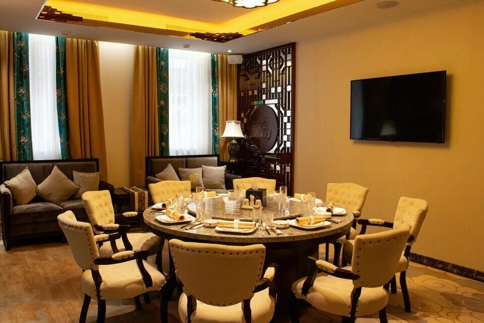 Китайский ресторан алматы. Ресторан j z peking duck. peking duck цветной бульвар. пекинская утка ресторан цветной бульвар. китайский ресторан на цветном бульваре пекин дак.