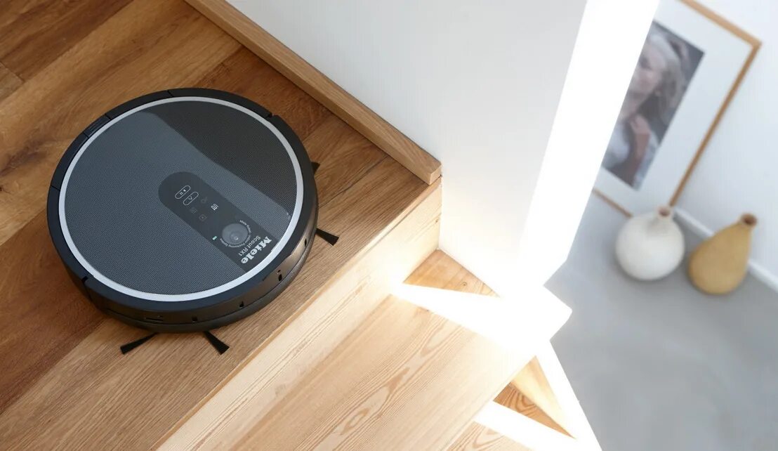 Робот пылесос преодолевает пороги. Робот пылесос милле. робот пылесос miele. робот пылесос miele generation 7000. робот пылесос миле scout rx3.