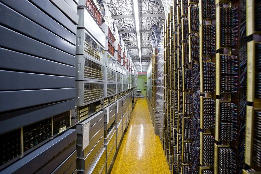 Телефонная станция alcatel s12. Ручная телефонная станция. Автоматическая телефонная станция атс михаила фрейденберг. Panasonic ats 1000. Телефонная станция упатс-100/400.