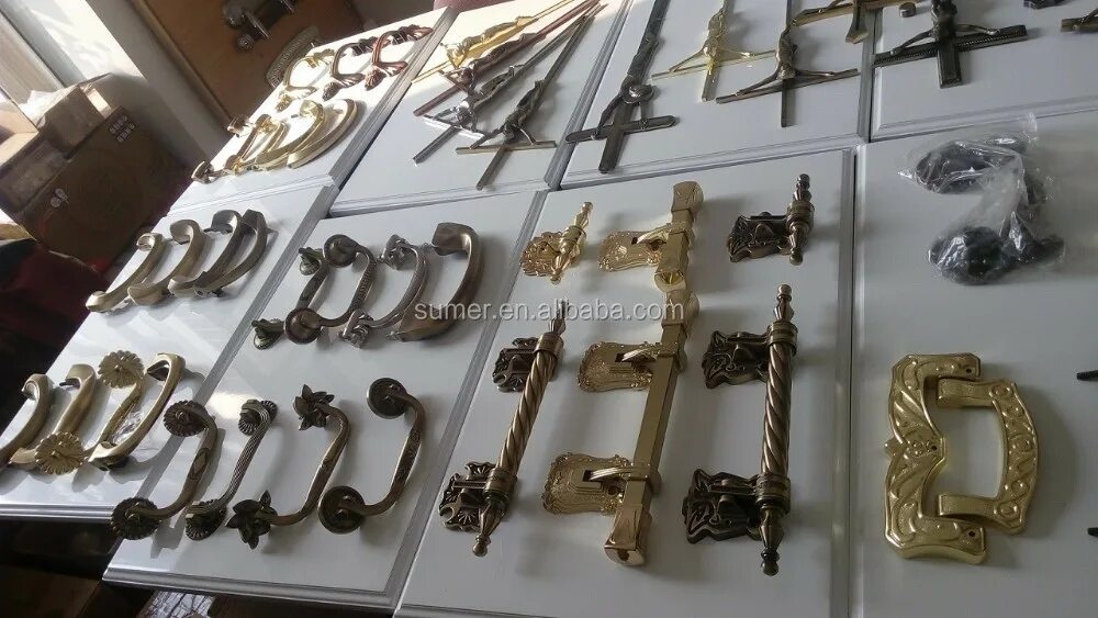 Ручки для гробов металл. Ритуальная фурнитура для гробов. Ручки на гробы фурнитура. Фурнитура для гробов. Ручки для гробов металл.