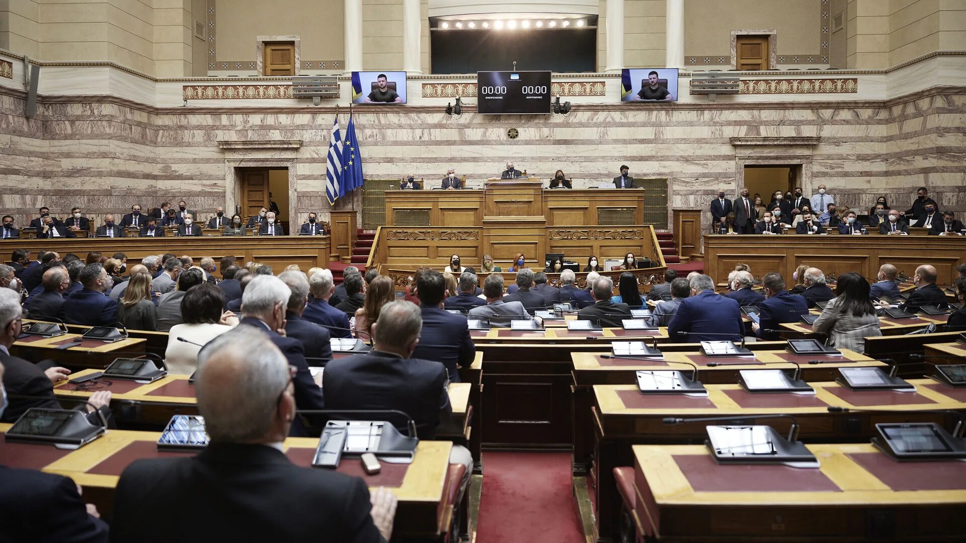 Греция выступление. Парламент греции. парламент греции 2025. выступление в парламенте.