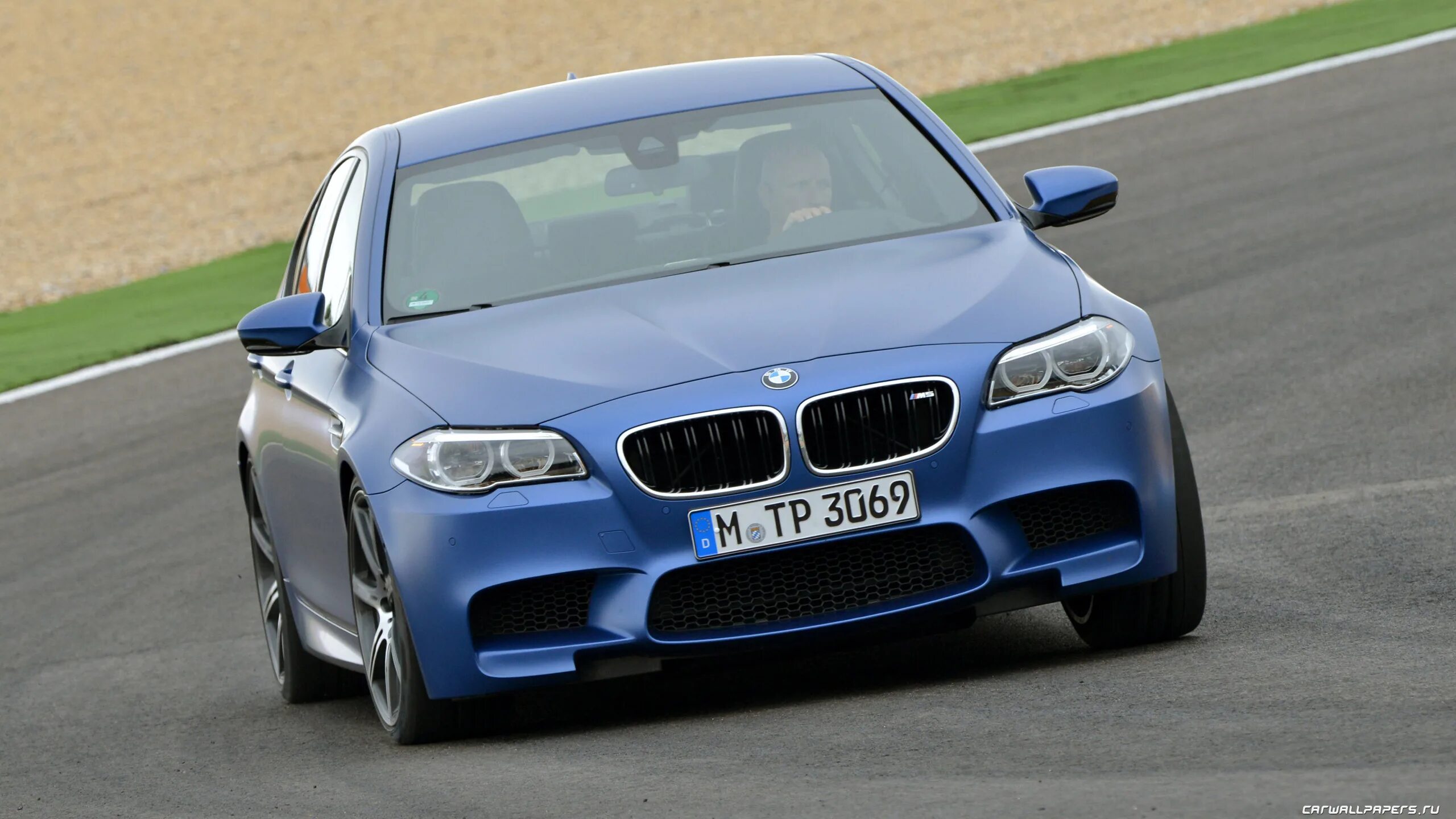 Bmw m 5 10. BMW 5 m5 2014. БМВ m5 f10. BMW m5 f10 Competition. BMW m5 f10 2014.
