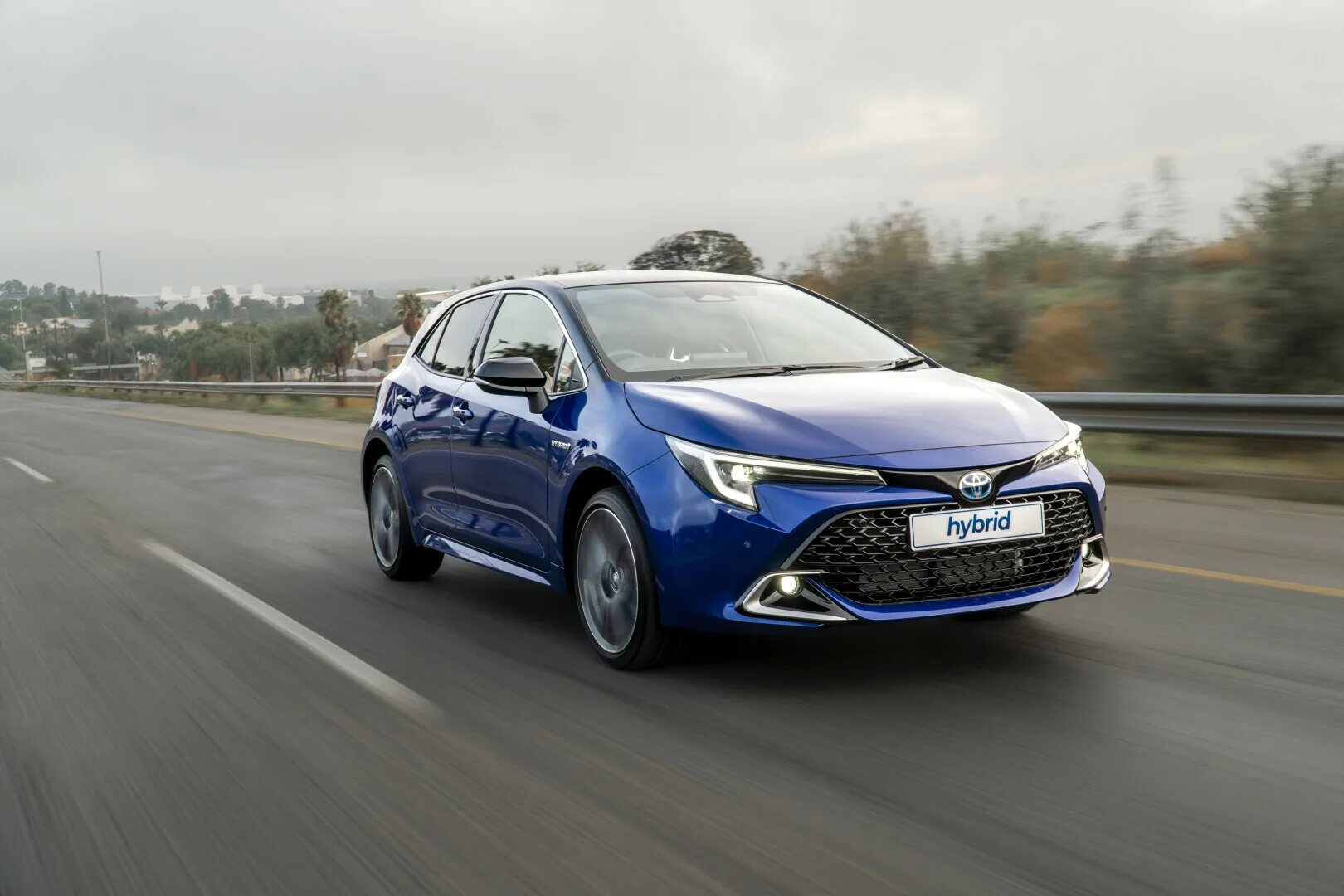 Toyota Corolla Hybrid 2022. Toyota Corolla Hatchback 2022. Toyota Corolla Hatch. Toyota Corolla Hybrid 2021. Corolla гибрид