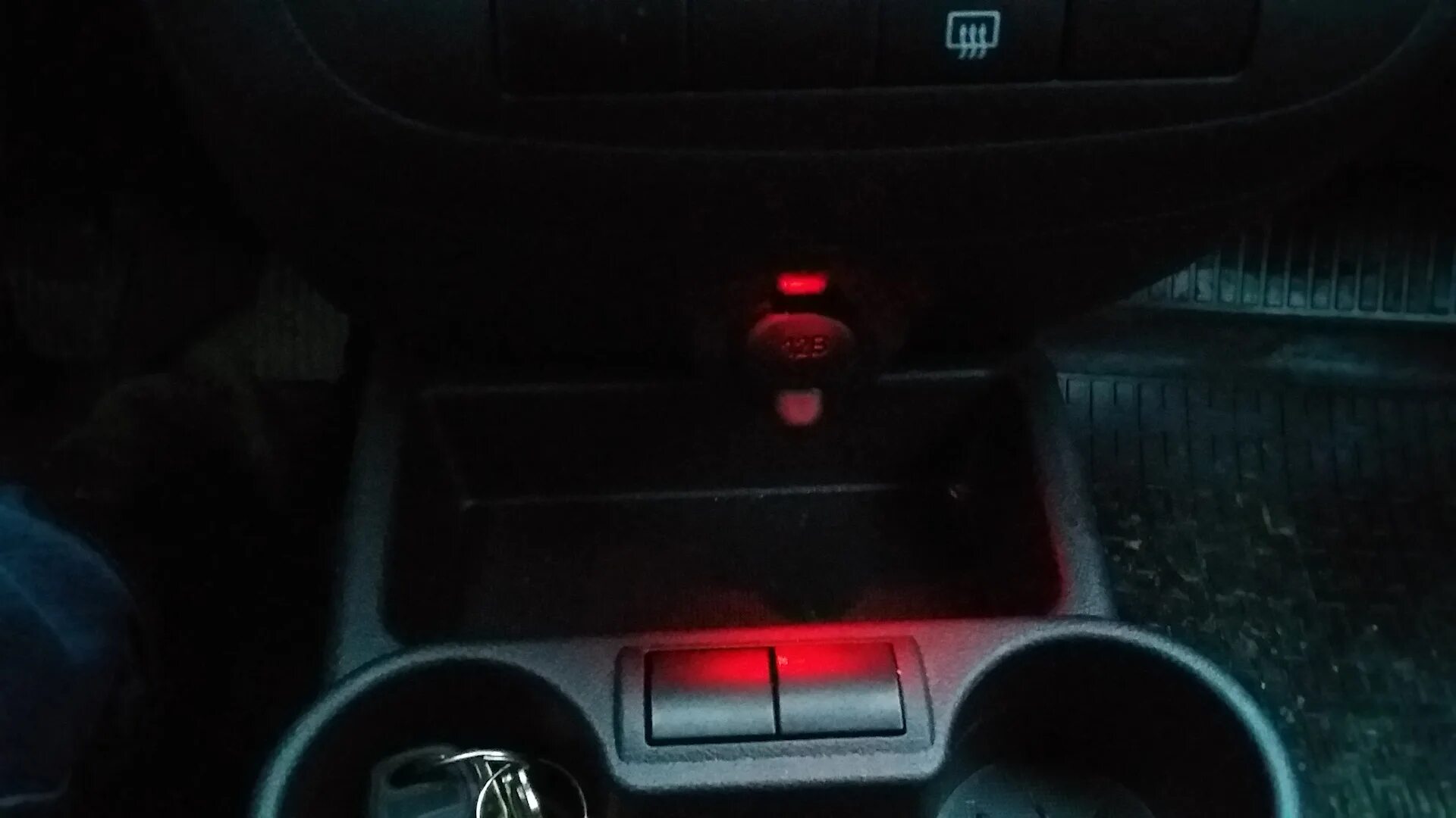 Как снять прикуриватель гранта фл Тестдрайв-сравнение Daewoo Gentra, ВАЗ Lada Granta Sport: Пенсионер против тиней