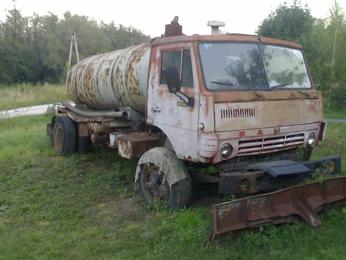 Камаз 5410 списанный. Камаз 5320 1979 г. Камаз 5511 грузовой. Камаз 5320 заброшенный. Камаз 5511 ржавый.