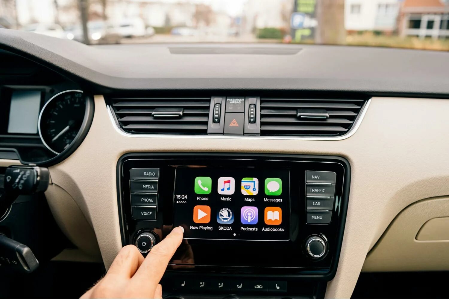 Радио для carplay. Carplay iphone. carplay audi. что такое carplay в автомобиле. система car player.