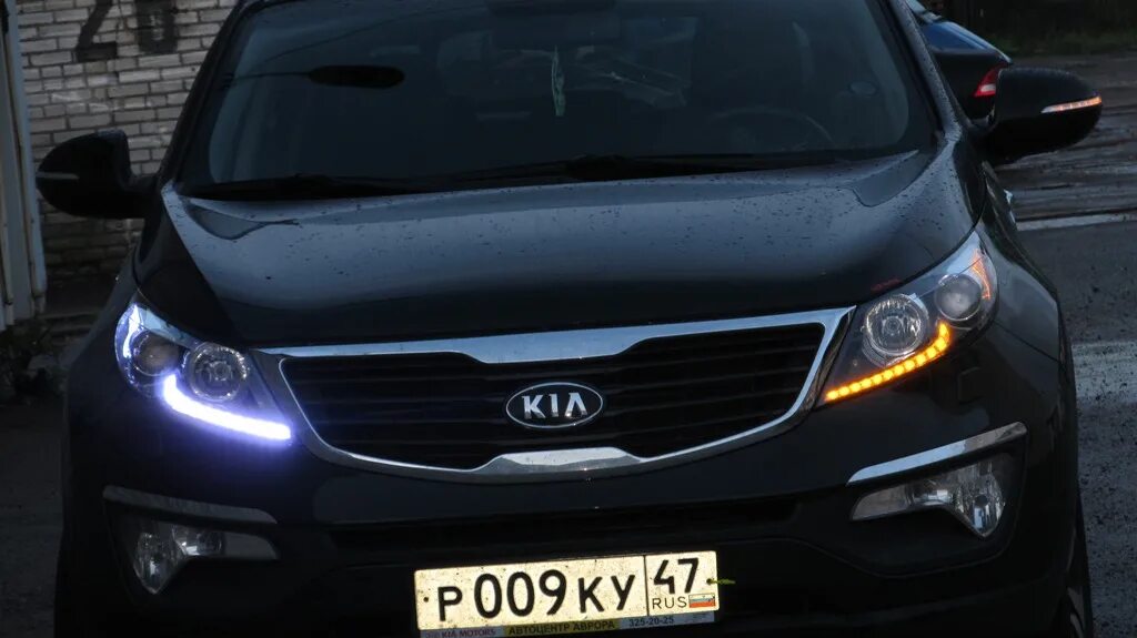 Фара кия Спортейдж 3. Передние фары Kia Sportage 3. Ресничка ДХО Киа Спортейдж 3. Доп свет Kia Sportage 3. Фара sportage 3