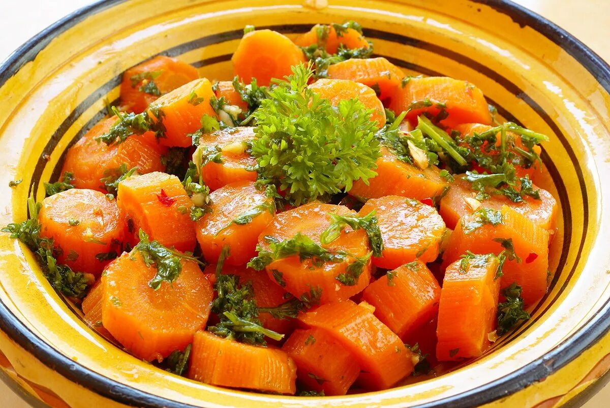 Отварные овощи рецепты. Тушеная морковь. Морковь припущенная. Постные овощные блюда. Припускание блюда из овощей.