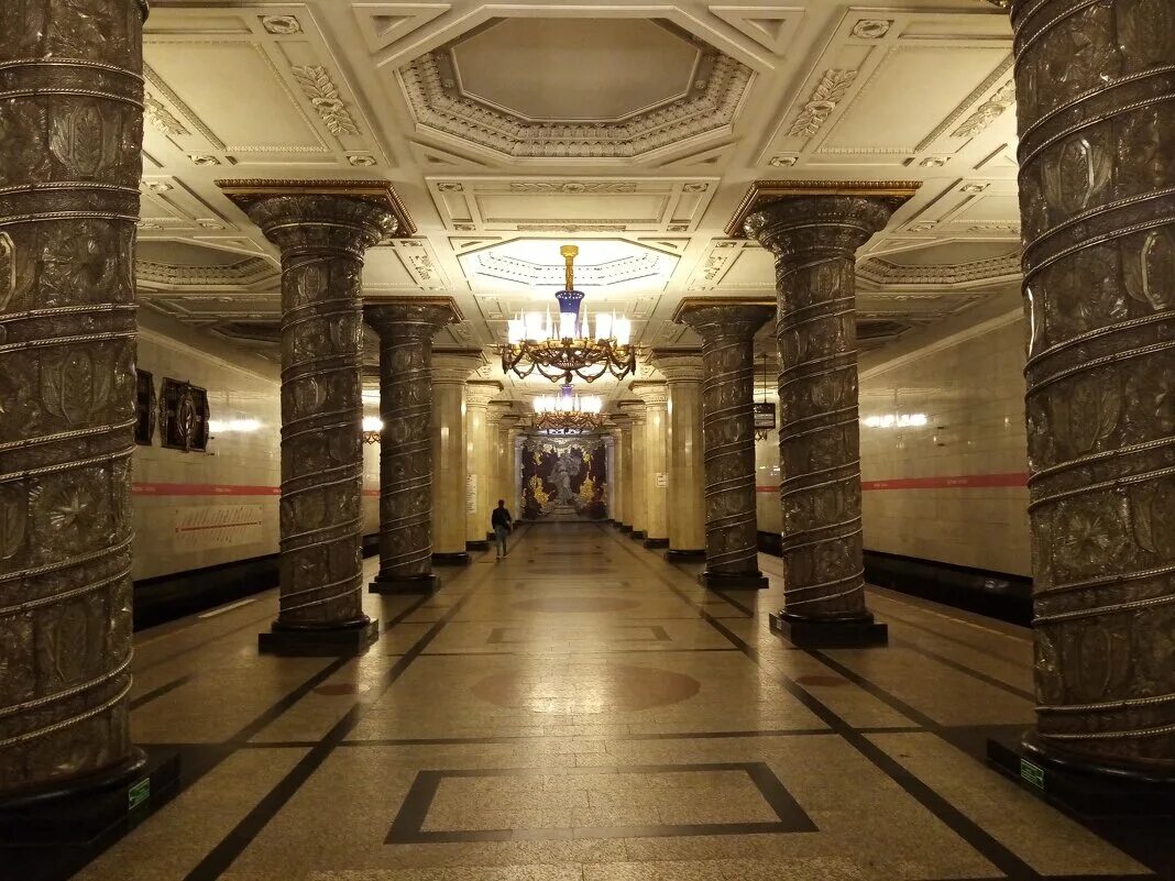 Опора контактной сети трамвая москва. Мозаикаинаистанции автово санкт-петербург. Заброшенная ветка лебяжье краснофлотск. Петербург станция метро автово. Автово метро внутри.