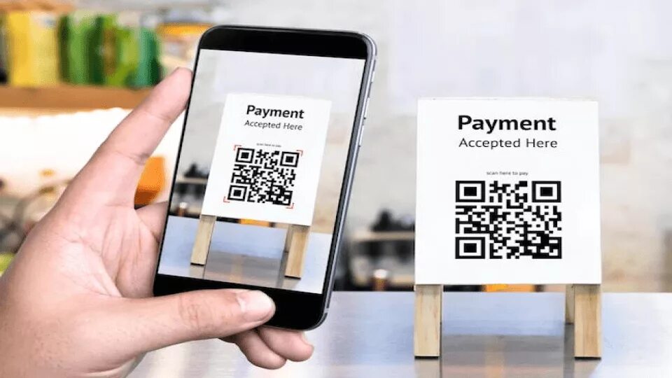 Вещи с QR кодом. Реклама с QR кодом. Приглашение с QR кодом. Необычный QR код. Qr код телега