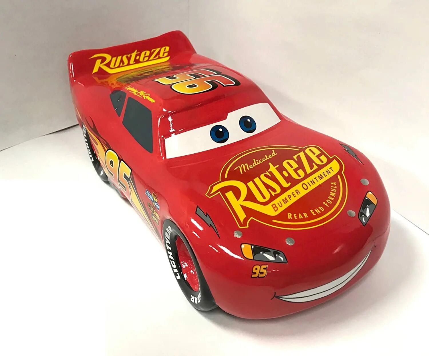 Там маквин. Rust Eze Маккуин. Молния Маквин 95 Rusteze. Cars 3 Lightning MCQUEEN Rust Eze 95. Молния Маккуин игрушка 95 Rusteze.