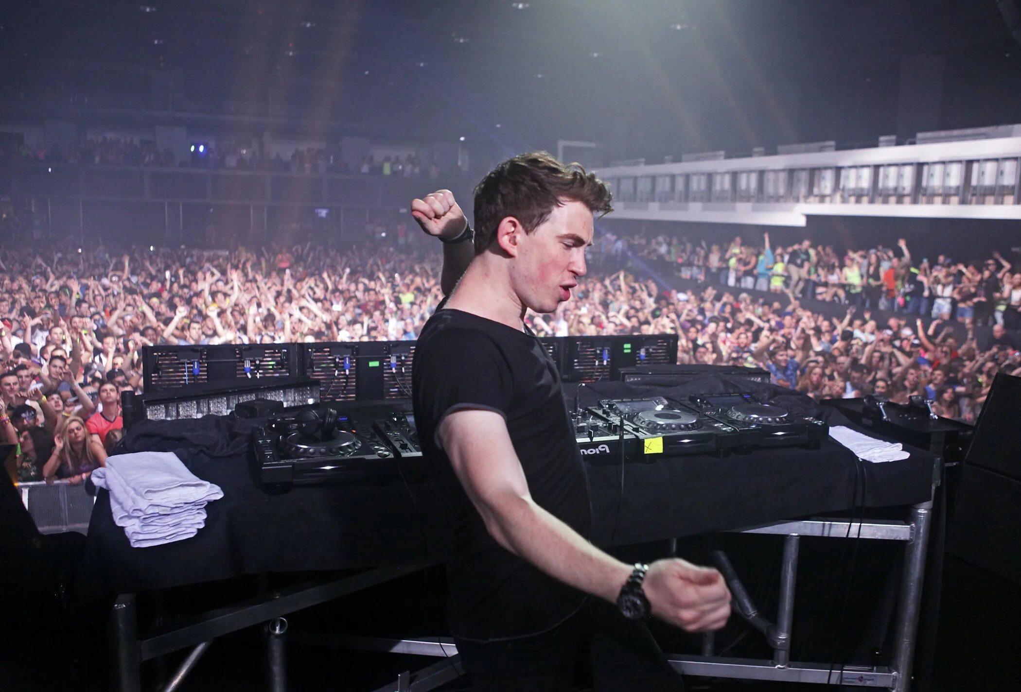 Hardwell 2013. Hardwell 2021. Хардвелл 2007. Hardwell 2023.