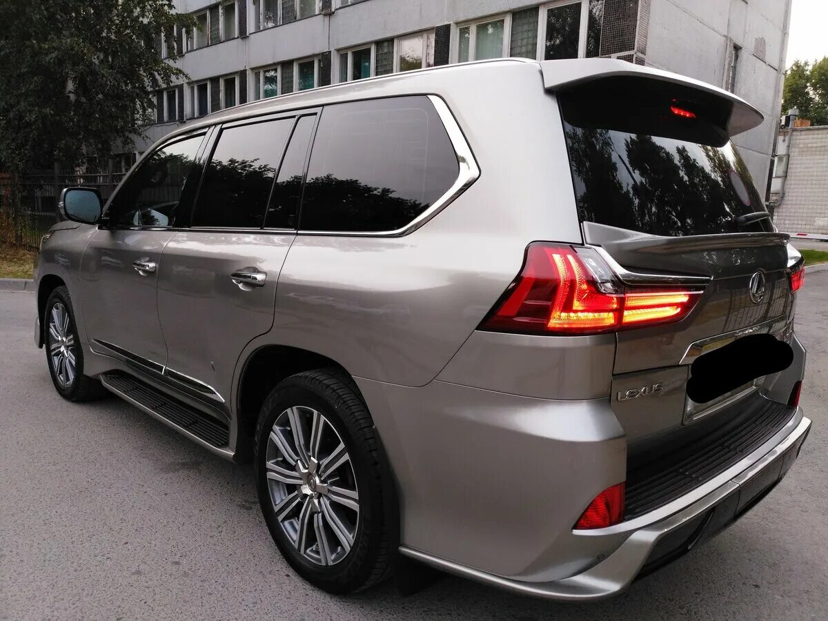 Купить lexus lx 570. Lexus LX 570. Лексус LX 560. Джип Лексус 570. Лексус 570 серый.