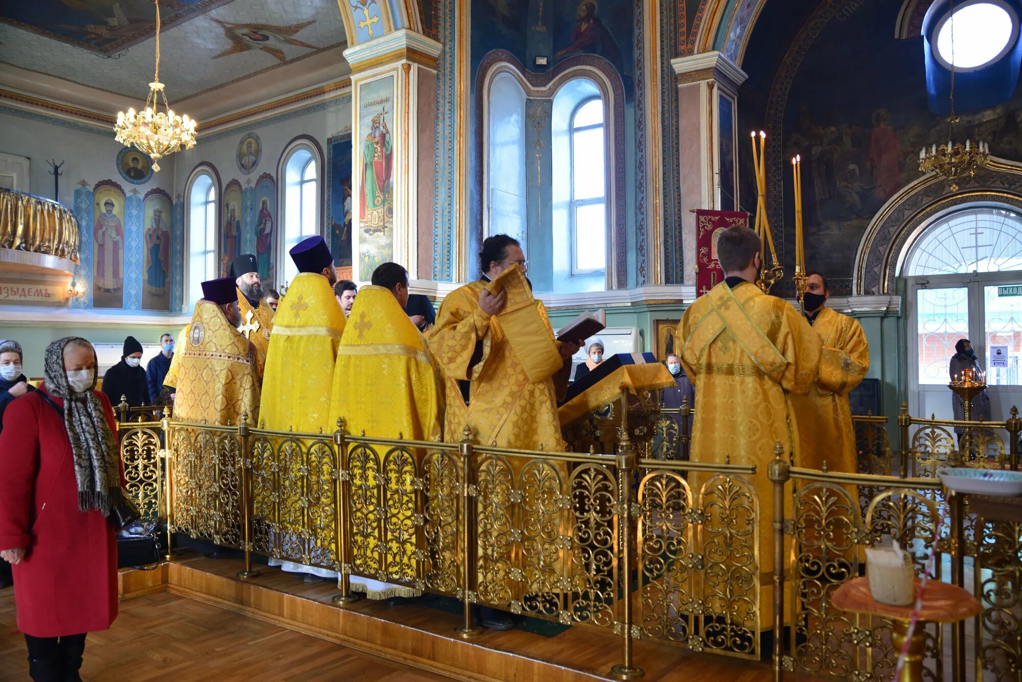 Молебен. Церковь Святого Воскресения (Майкоп). Святые Руси. Священнослужители Майкопской и Адыгейской епархии.