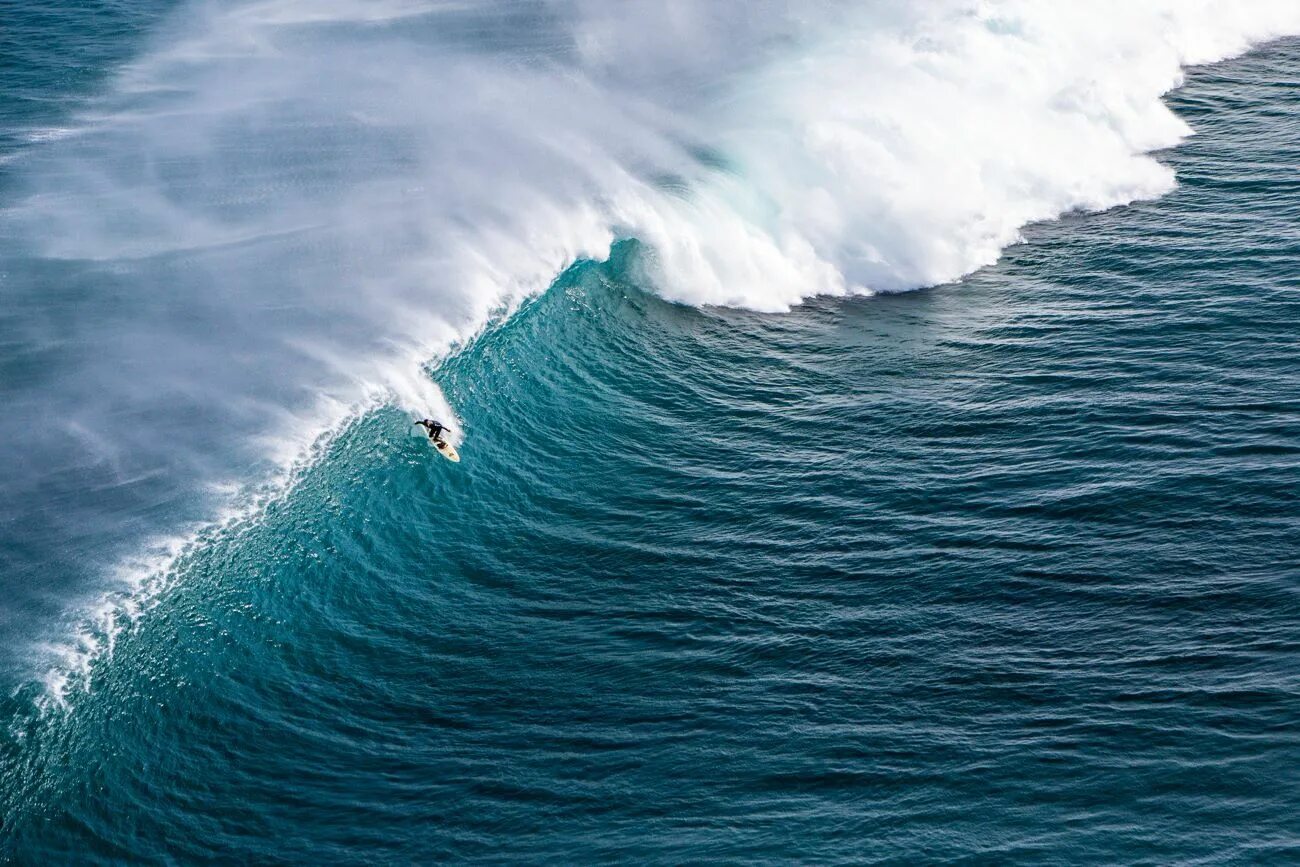 Wave travel. River Surf волна. Margaret River Surf. Margaret River Австралия серфинг картинки. 4х4 морская волна.