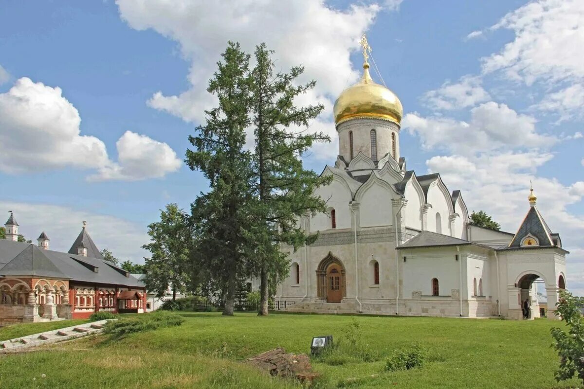 Храм Звенигород Саввино Сторожевский. Звенигород музей заповедник. Звенигород московская 10