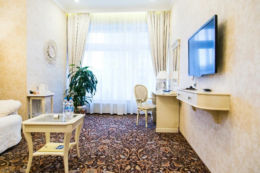 Отель на пресне. Марко поло отель. marco polo отель москва. отель марко поло москва патриаршие пруды. марко поло в спиридоньевском переулке.