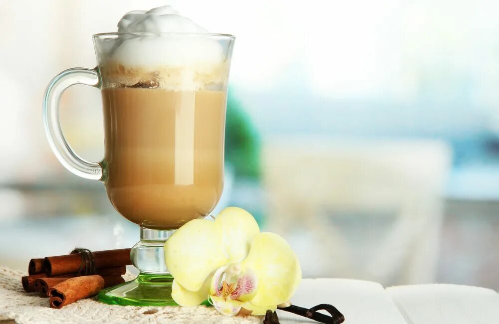 Латте с ванилью. Латте с ванилью. Латте ваниль. Латте ваниль. Латте с ванилью маникюр.