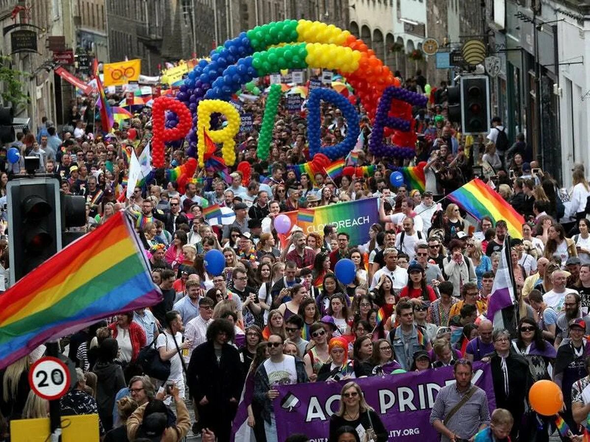 Месяц парад. Прайд шествие. Pride Parade USA.