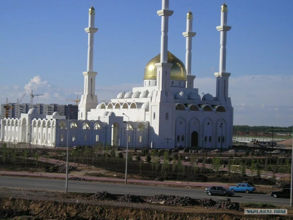 Мечеть Нур-Астана космодром Байконур. Astana Mosque. Достопримечательности Казахстана православные. Данное время в казахстане