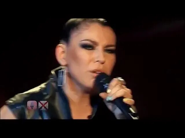 Ёлка выступила на сцене вднх 2023. Елка бросай минус. Ёлка не брошу на полпути. Трусова под песню елки. Елка бросай минус.