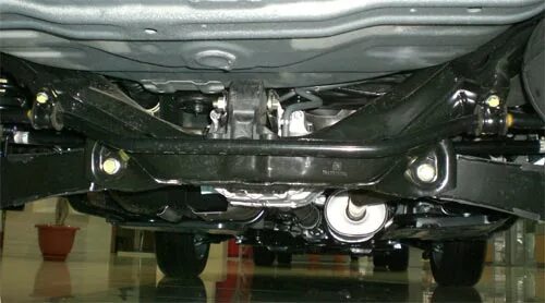 Црв рд1 подвеска. Honda crv 2005 задняя подвеска передний привод. honda cr-v 3 2007 подвеска задняя. подвеска хонда crv 2008. honda crv задняя подвеска.