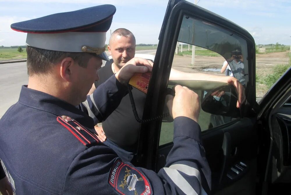 Тонировка узнать. Новосибирский автоинспектор. Разрешите тонировку в летний период.