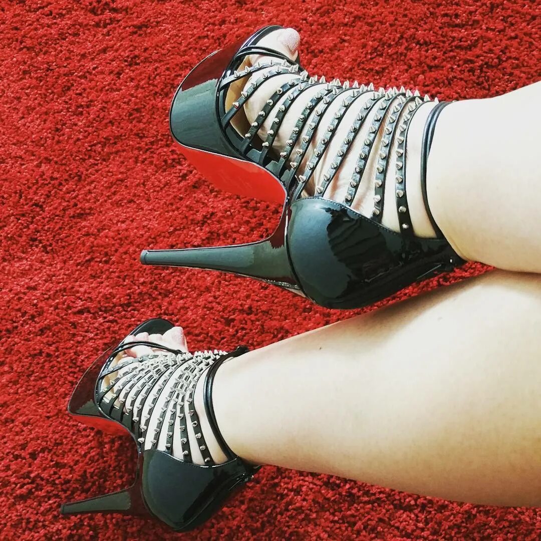 Lisa fusco feet. Feet aidan. Foot liza. Foot liza. Foot liza.