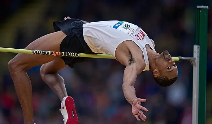 Готовимся к старту. Тренер заполнил профиль спортсмена но допустил ошибку. Тренер заполнил профиль спортсмена но допустил ошибку. Тренер заполнил профиль спортсмена но допустил ошибку. Российских спортсменов допустили до международных соревнований.