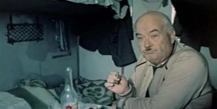 хорошо сидим! фильм 1986 актёры. хорошо сидим надпись. хорошо сидим фильм кравченко. хорошо сидим! фильм 1986 кадры. хорошо сидим момент.