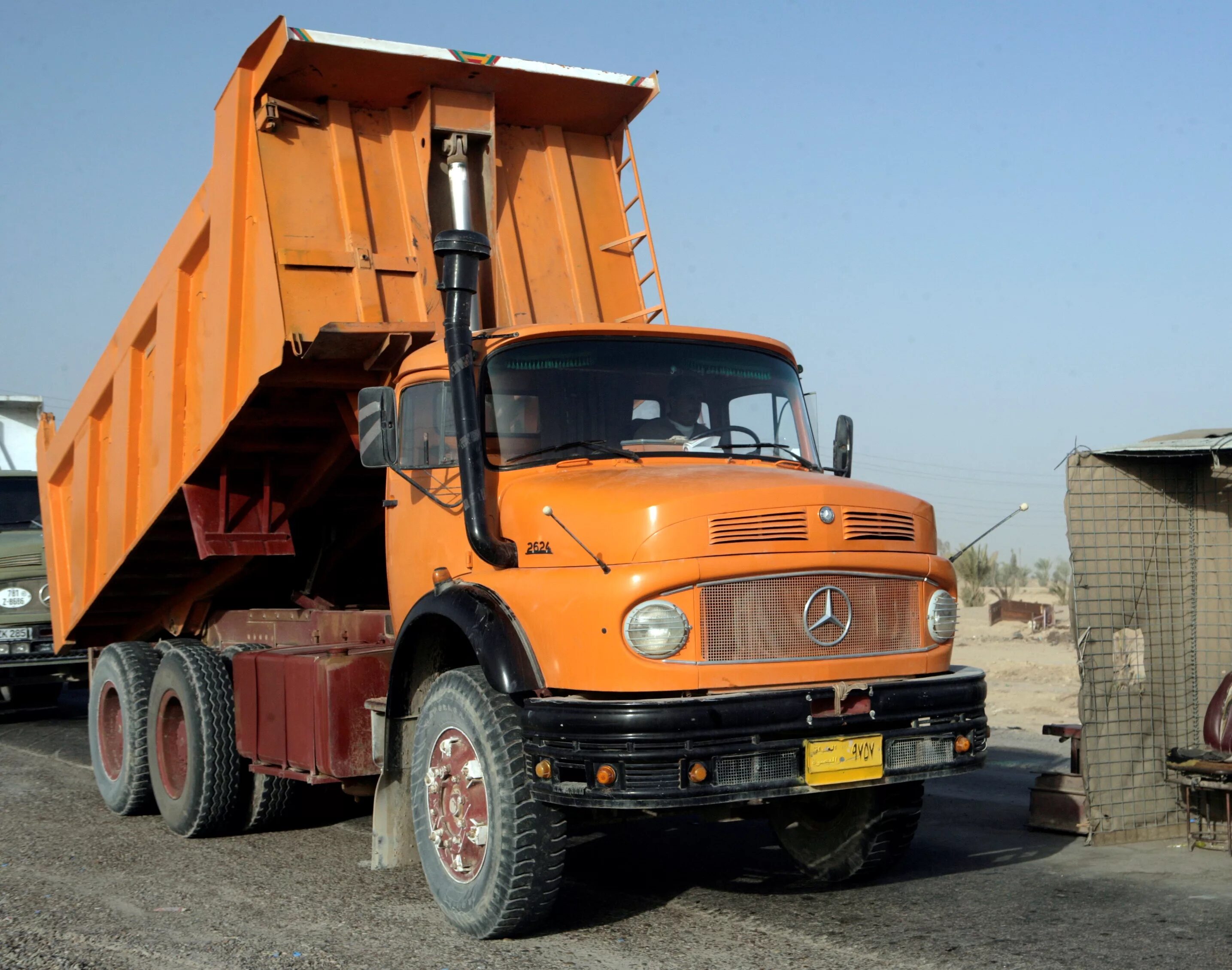 Mercedes-Benz LK 2624. Грузовик Мерседес 2624. Mercedes-Benz 2624 6x6. Mercedes-Benz 1634 Dump Truck. Купить самосвал на трак ав бу