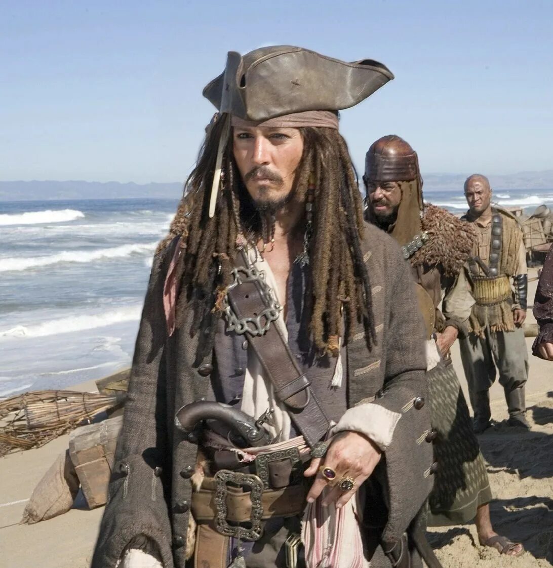 Pin su Johnny depp wallpaper Pirati dei caraibi, Capitano jack sparrow, Johnny d