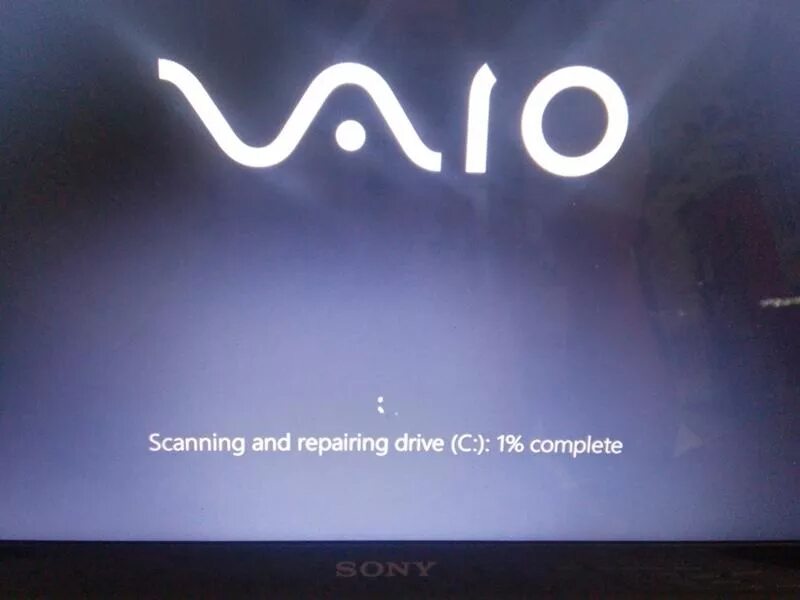 Почему не включается сони. Камера на Sony VAIO. Ноутбук Sony VAIO не запускается. Кнопка выключения батареи Sony VAIO. Sony VAIO не включается экран.