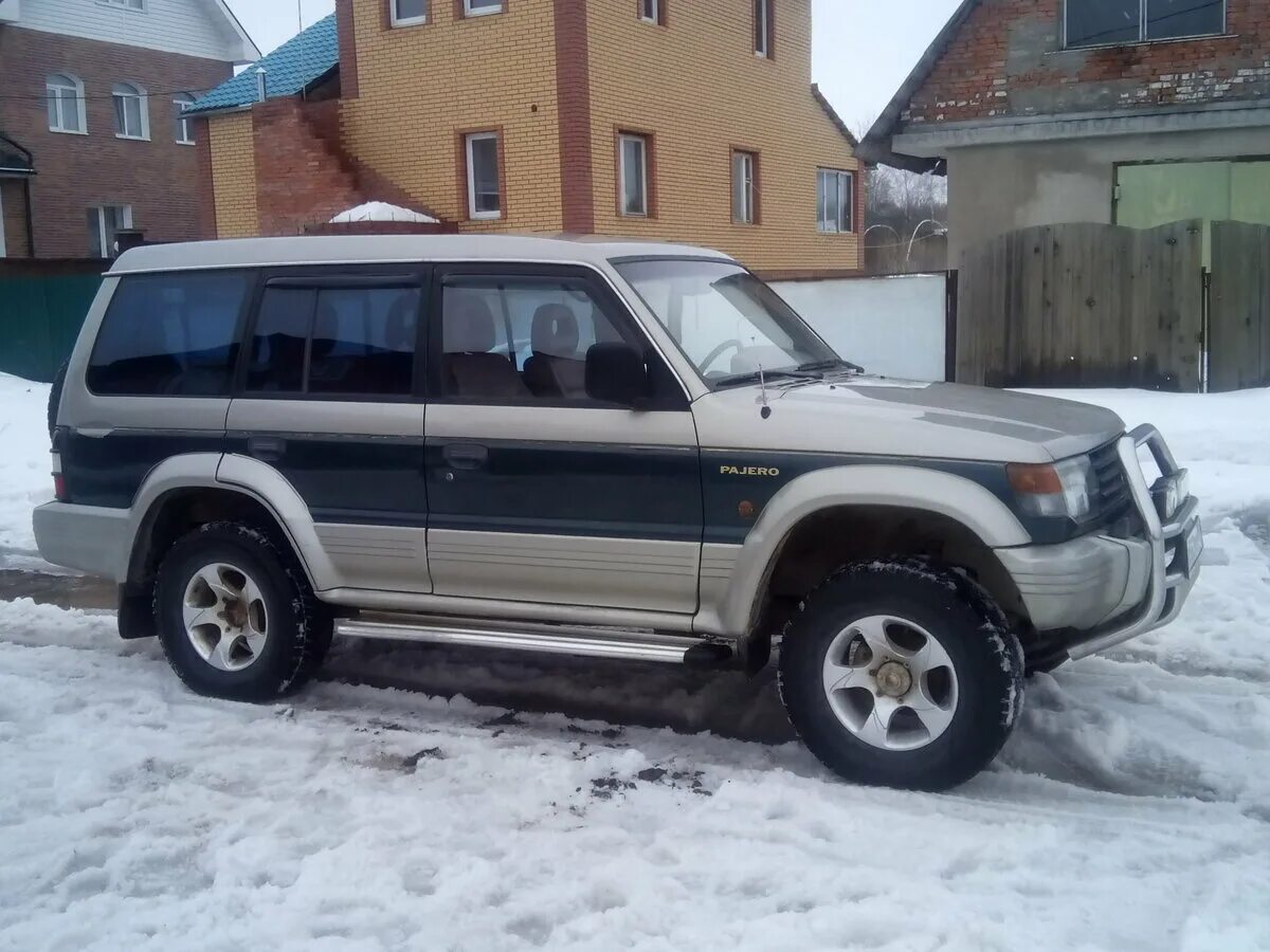 Мицубиси паджеро бу россия. Митсубиси Паджеро 1997. Mitsubishi Pajero 1997 года. Митсубиси Паджеро 1997 года. Mitsubishi Pajero 1999-2006.