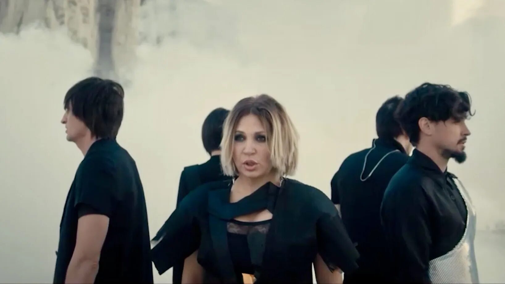 Здесь и сейчас. Здесь и сейчас психология. Здесь и сейчас сериал генри. Здесь и сейчас. Здесь и сейчас сериал 2018.