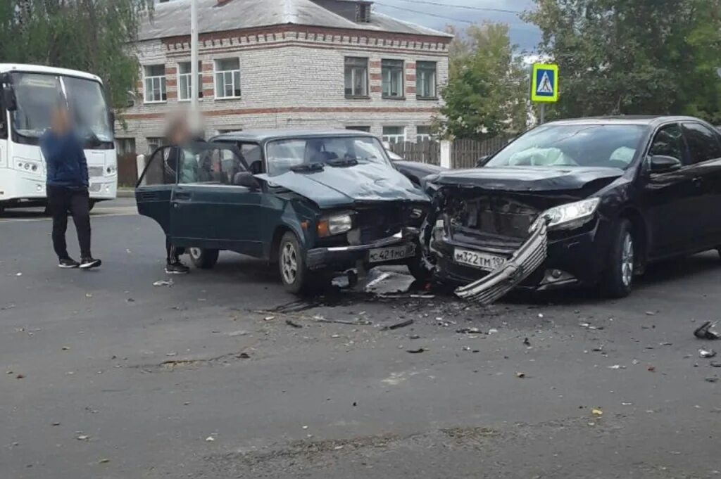 Подслушано ковров. Подслушано ковров авария. Ай ковров подслушано. Подслушка город ковров. Город ковров подслушано