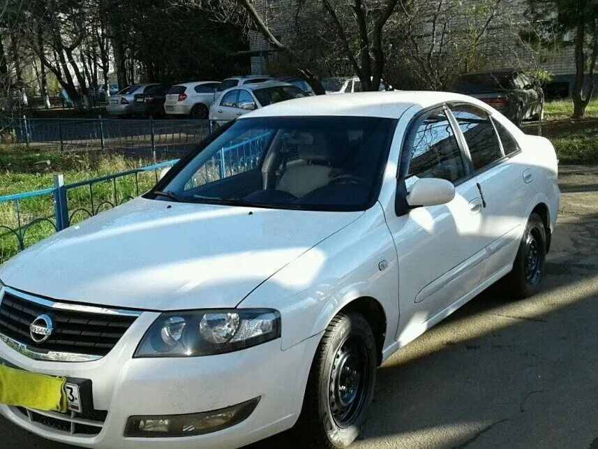 Ниссан альмера классик 2011. Ниссан Альмера Классик 2011 белый. Nissan Almera Classic белая. Белая Ниссан Альмера Классик 2012. Ниссан Альмера 2007 белая.