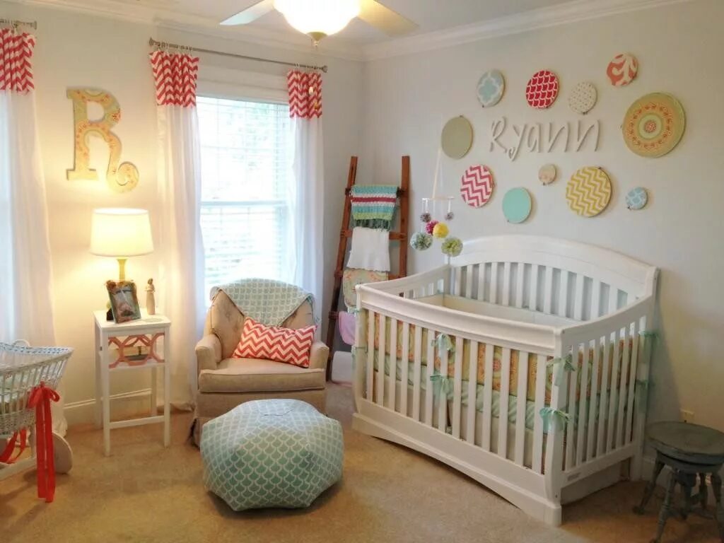 Baby bedroom. Комната для новорожденного. Детская комната для малыша. Идеи детской комнаты для новорожденного. Интерьер комнаты для новорожденного.