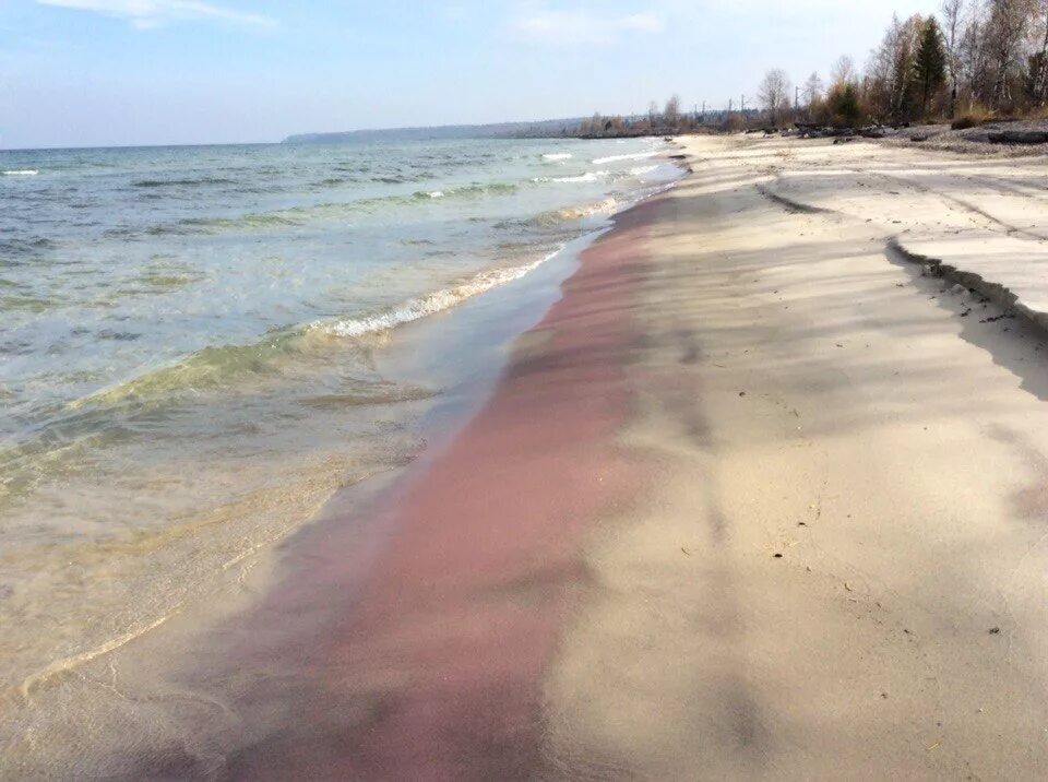 Утулик гранатовый пляж. Гранатовые пески на байкале. Гранатовый берег байкальск. Гранатовый пляж в байкальске. Пляж в байкальске.