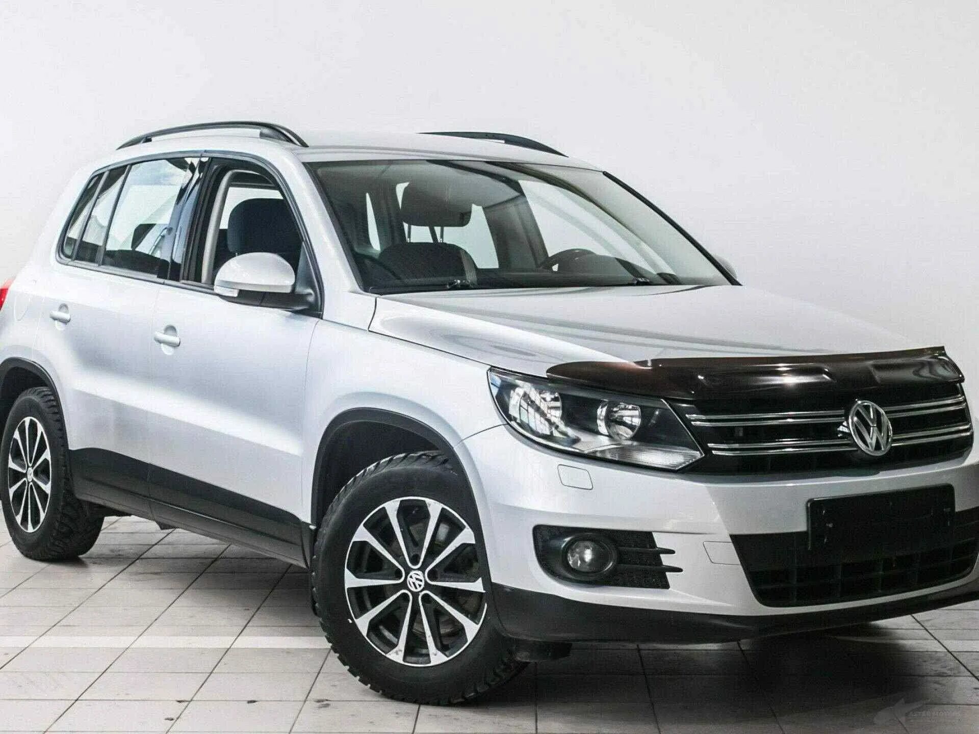 Volkswagen tiguan годы выпуска. Tiguan 2011. VW Tiguan 2011. VW Tiguan 2010. Фольксваген Тигуан 2011.