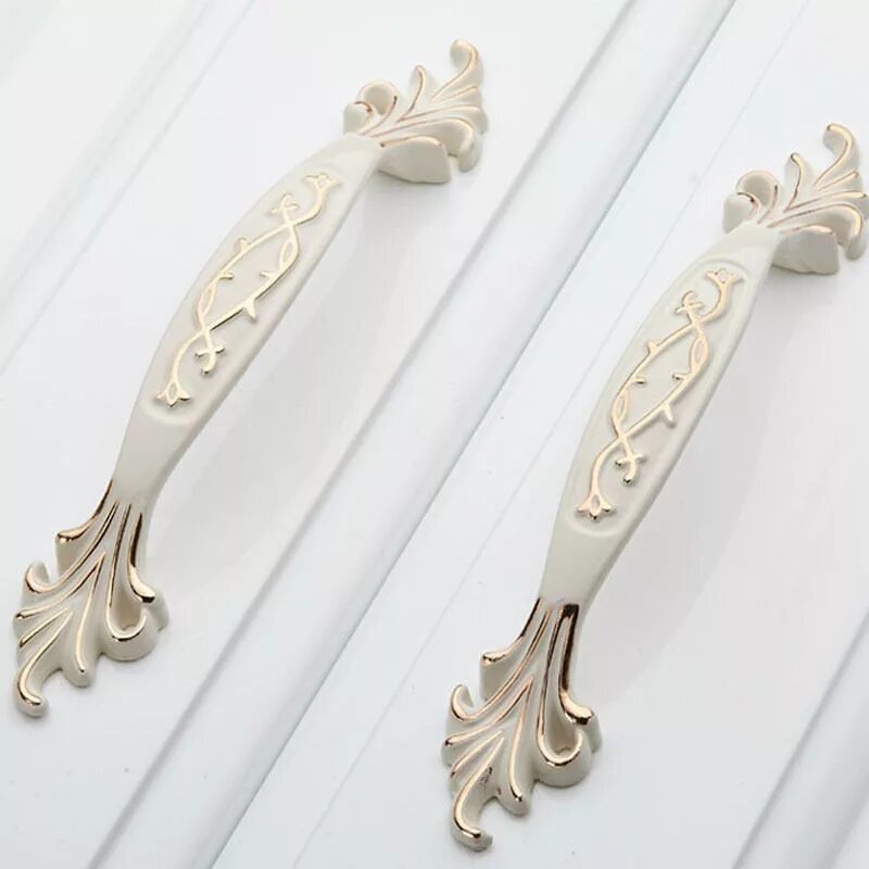 Ручка royal1 l-096 белый/золото uz-royal1-96-10/03. Ручки мебельные белые. 224192. Ручка-скоба jet 96 мм цвет серебро. Ручка мебельная 128мм.