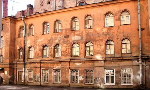 Школа 193 санкт-петербург. 25. Школа 245 спб. Автобус лиаз 5292 выхлопная труба. Транспорт спб 2022 автобусы.