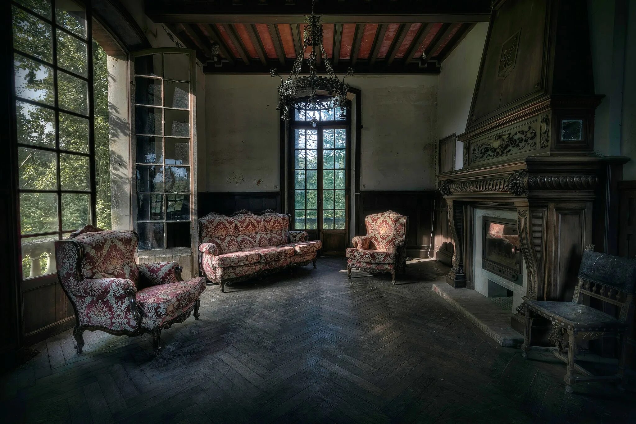 Old bedroom. Заброшенный замок Хэлсиен Холл. Хеллман Холл поместье. Заброшенный замок Хэлсиен Холл внутри. Хеллман Холл поместье внутри.