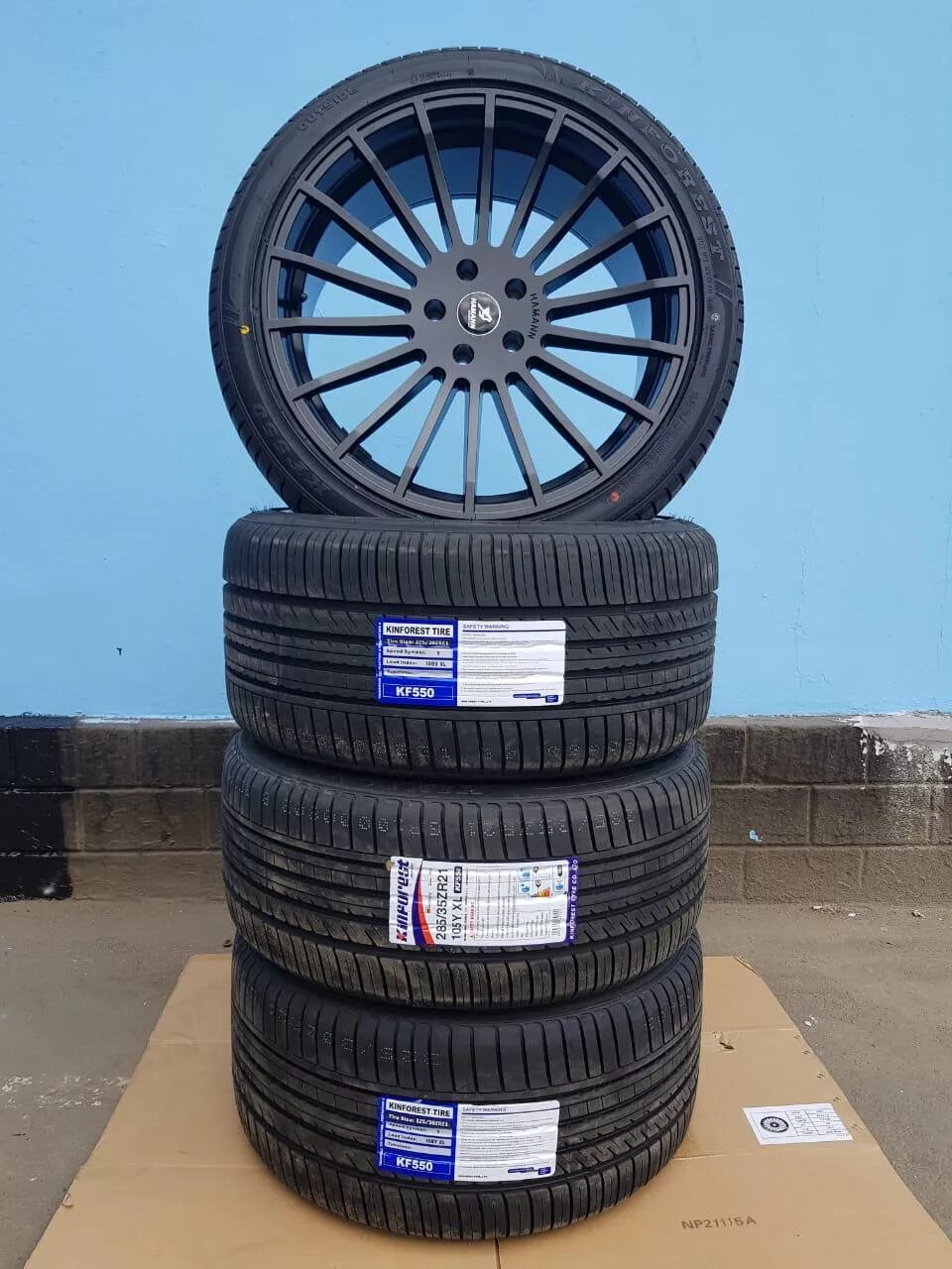 Kinforest uhp550. Kinforest kf550-UHP 275/35 r21. Kinforest kf550 205/40/17. Kinforest kf550 r14.