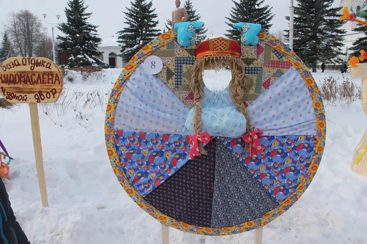 украшения на масленицу декор. оформление на масленицу своими руками. декорации на масленицу. декор на масленицу. оформление на масленицу своими руками.