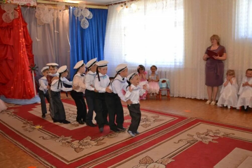 Алые паруса выпускной в детском саду. Выпускной в детском саду в стиле Алые паруса. Выпускной в саду Алые паруса. Выпускной утренник Алые паруса в детском саду. Сценарий выпускного кораблик детства