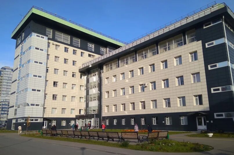 Гп4 сургут запись. Сургутская городская клиническая поликлиника № 4. сургут поликлиника киртбая. городская поликлиника №4 сургут. поликлиника 4 сургут на киртбая.