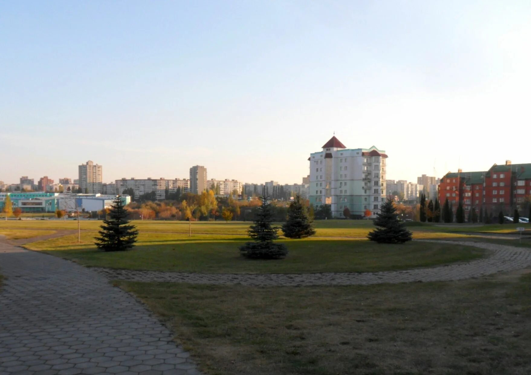 Старый Оскол осенью. Старый Оскол Белгородская область. Старый Оскол осень. Старый Оскол природа в городе.